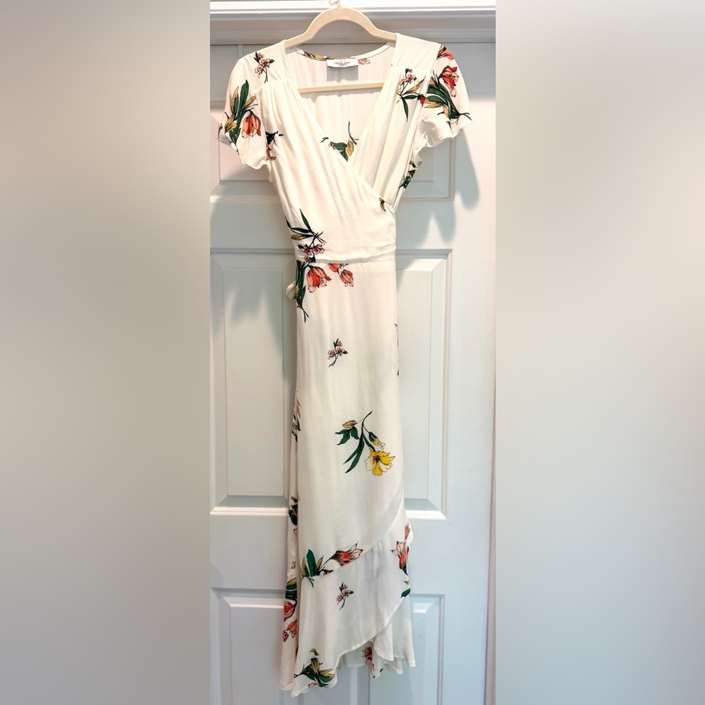 Carly Jean Los Angeles Floral Wrap Midi Dress Ivory Cream Flutter Sleeve Small